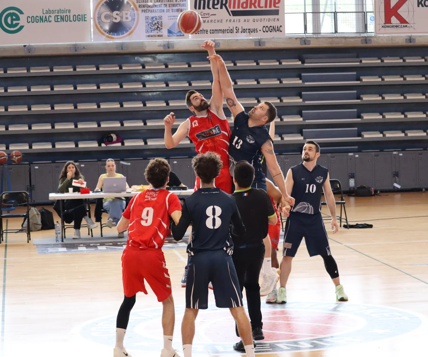 Photo 2 de l'album RM3 - Journée 18 face à Cognac