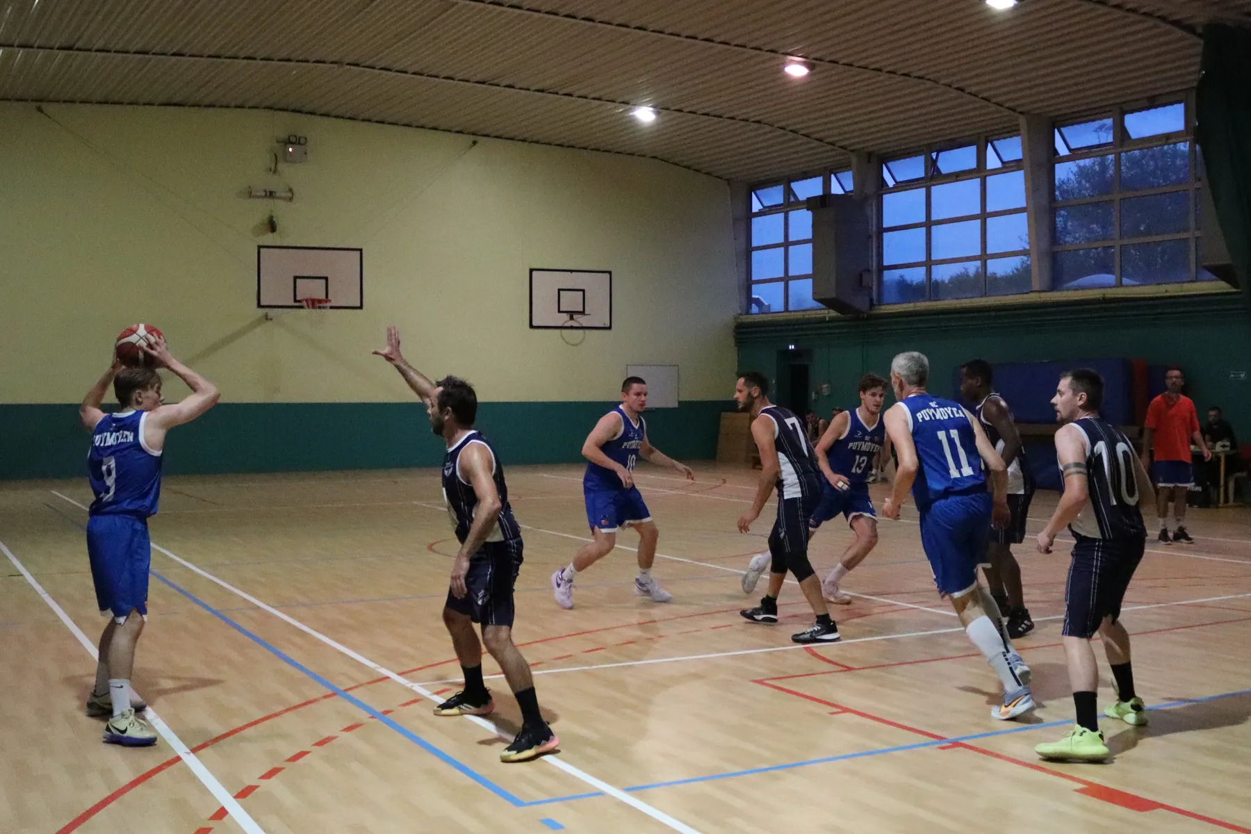 Photo 14 de l'album DM1 et DM2 - Amical contre Puymoyen