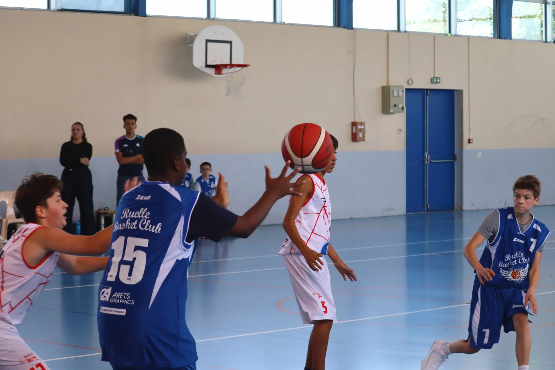 Photo 2 de l'album U15 - Journée 1 face à Saint-Yrieix