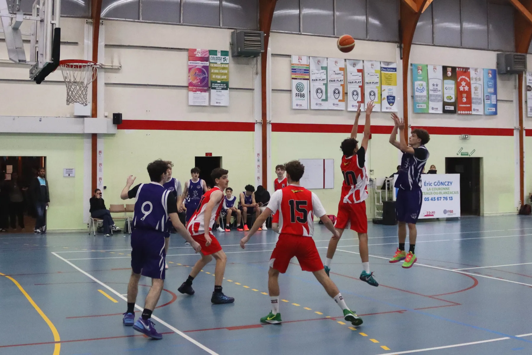 Photo 3 de l'album U18 - face à La Couronne