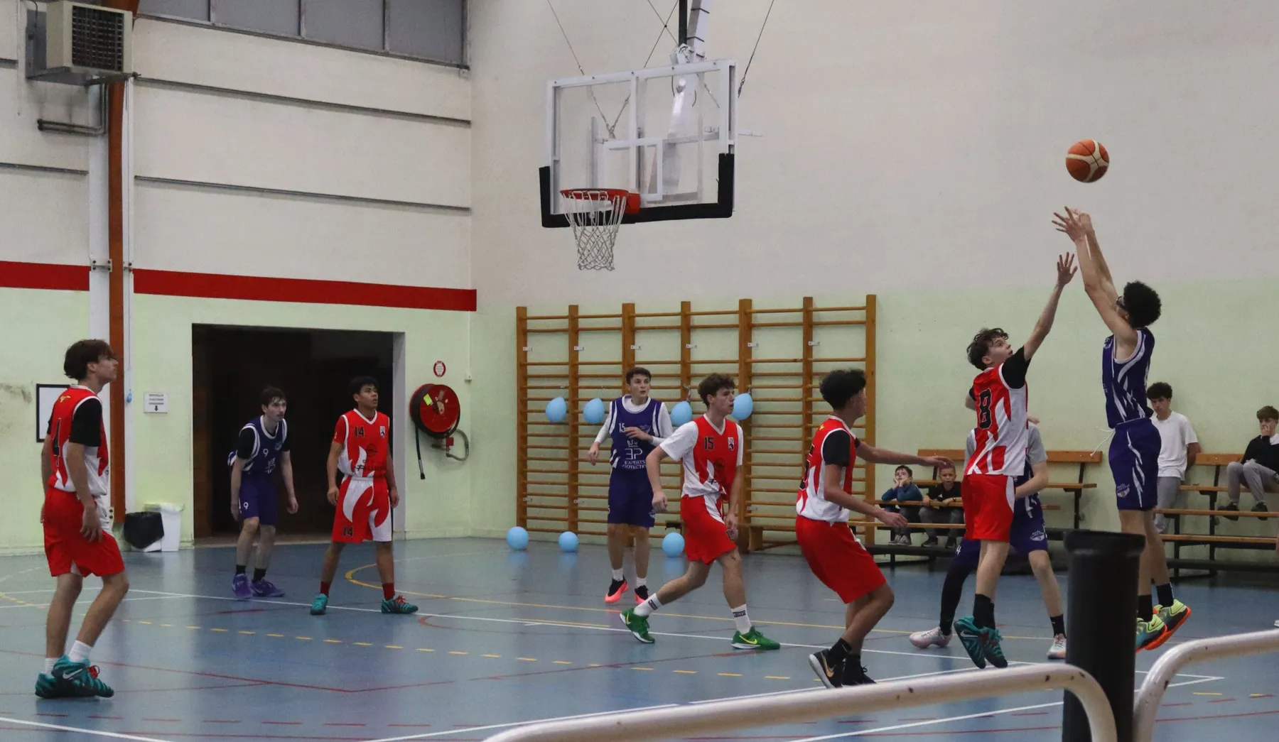 Photo 11 de l'album U18 - face à La Couronne