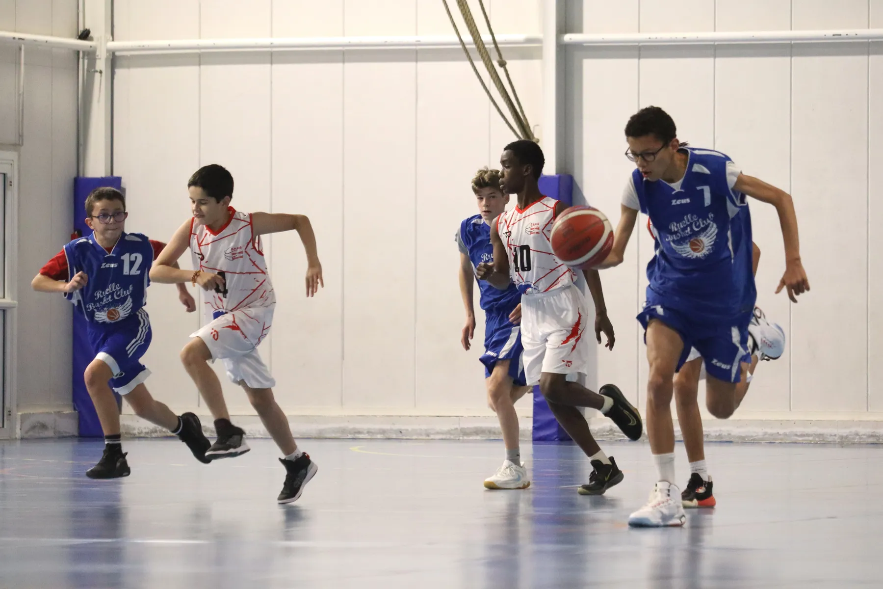 Photo 11 de l'album U15 face à Saint-Yrieix