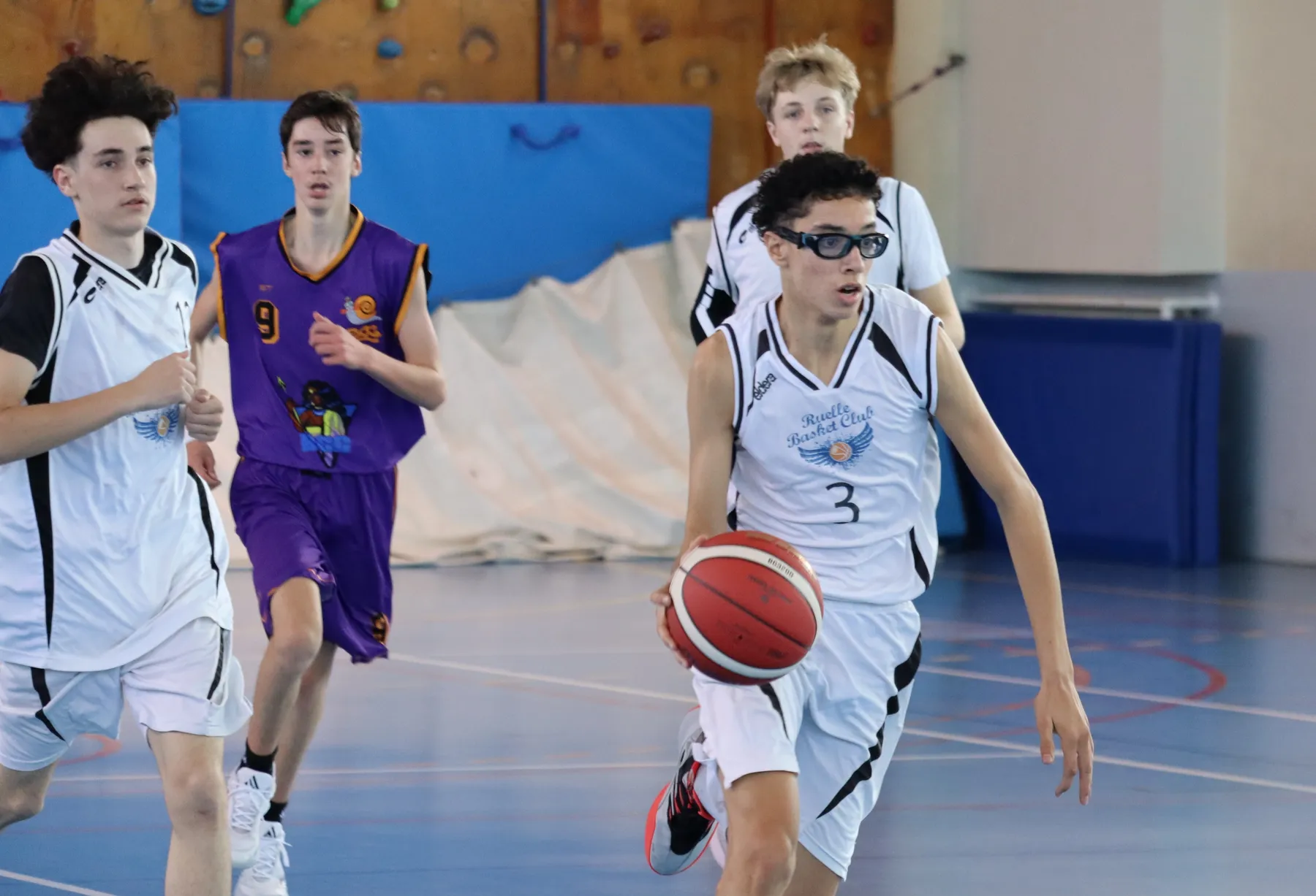 Photo 1 de l'album U18- Journée 1 face à Chateauneuf