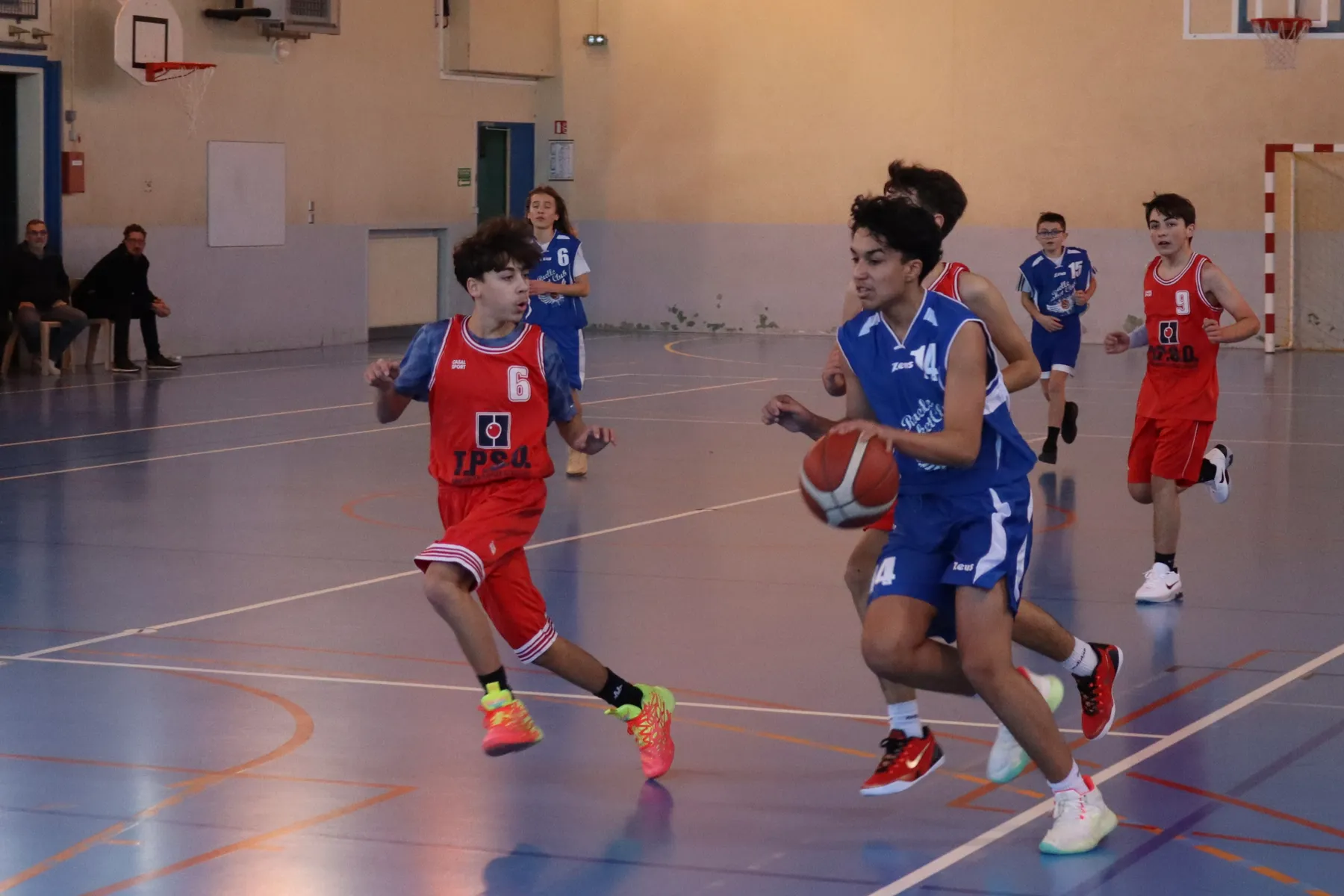 Photo 3 de l'album U15 face à Saint-Sornin