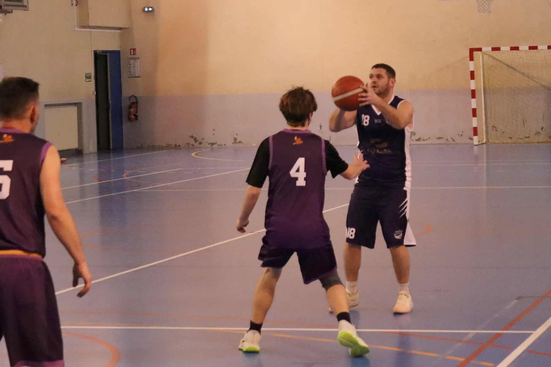 Photo 3 de l'album DM2 face à Valéchel